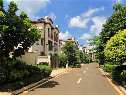 石代鲜疯石锅饭